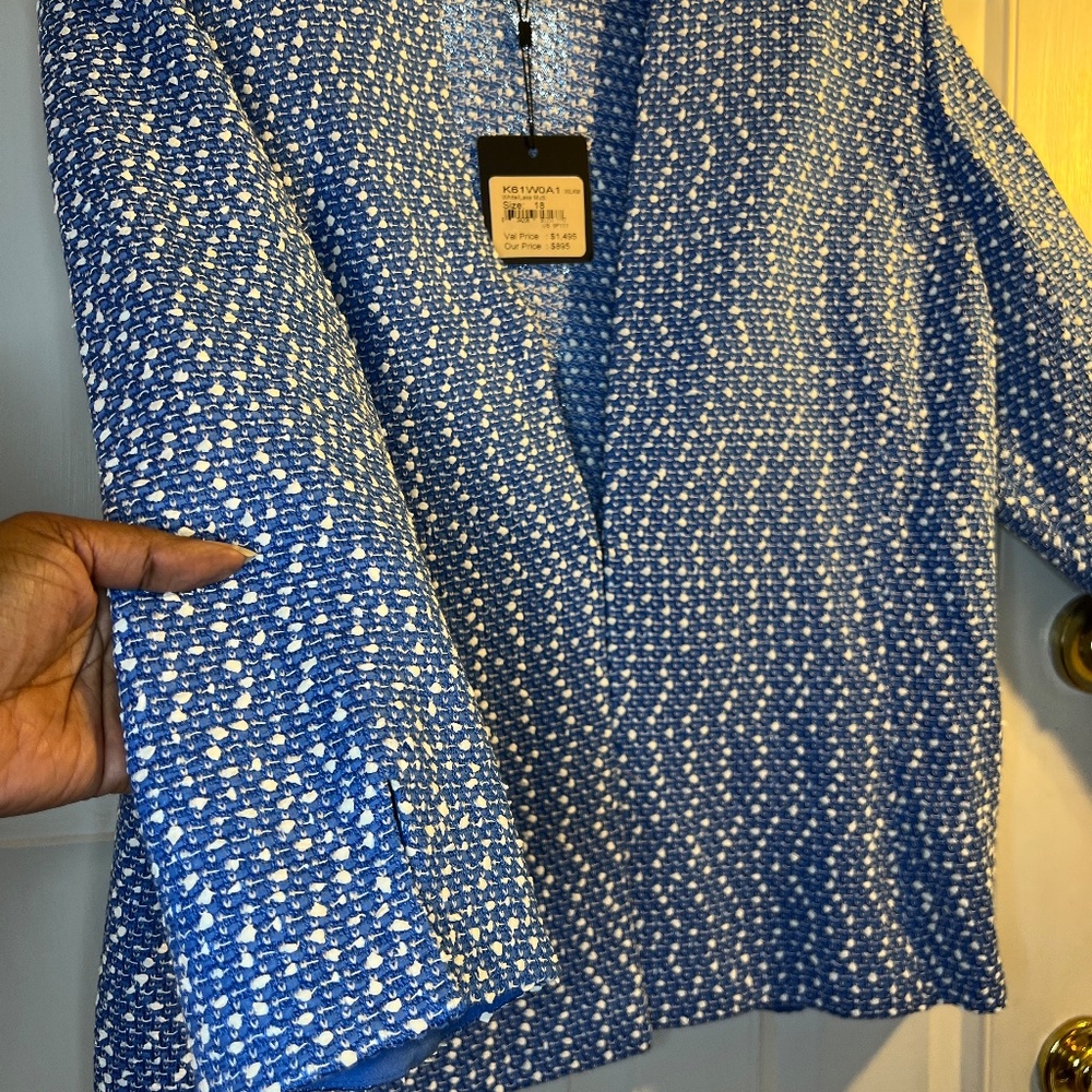 St John - Jacket - Picture 3 of 4